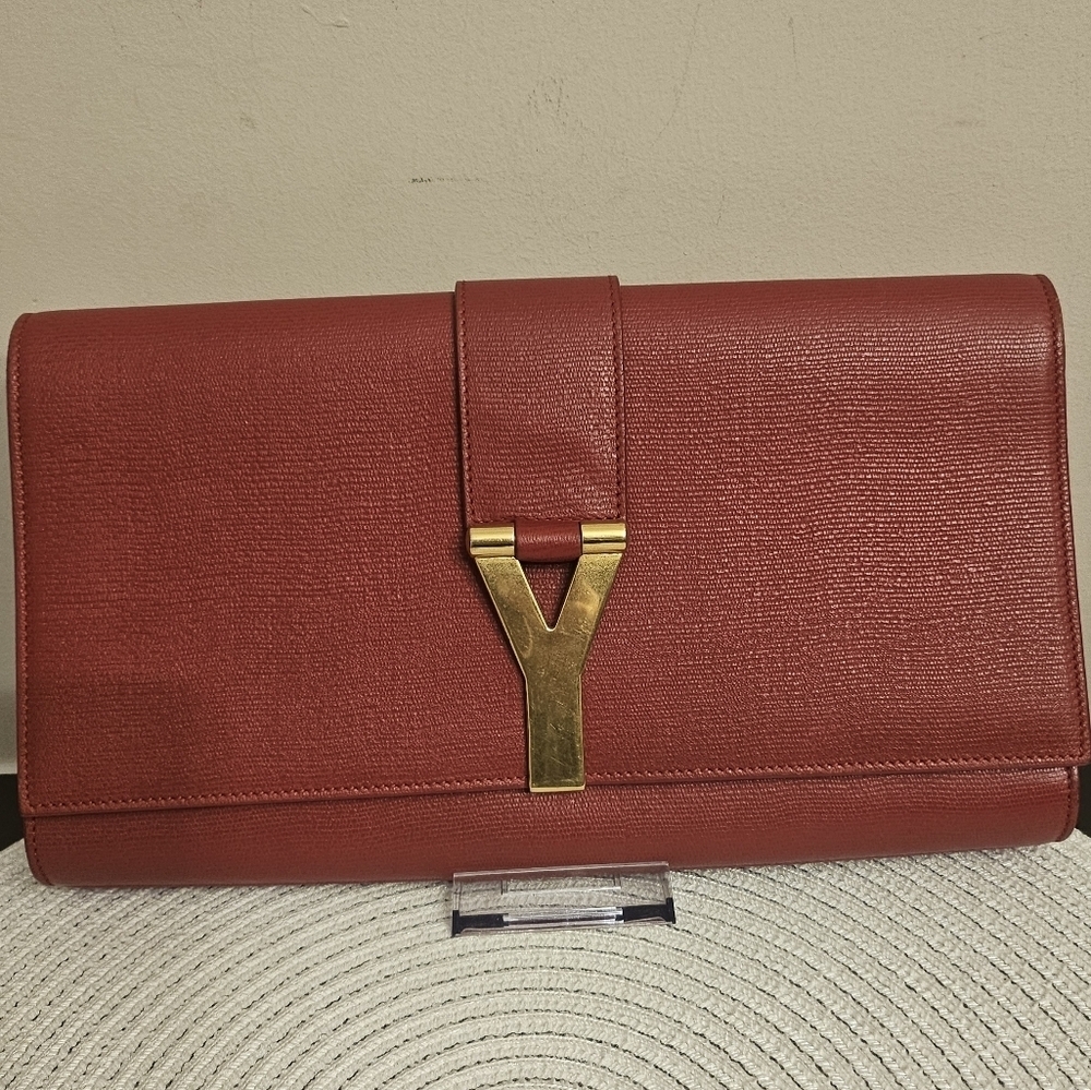 Saint Laurent Y Clutch in Red Pebbled Calfskin Leather with Gold Hardware - Picture 13 of 15